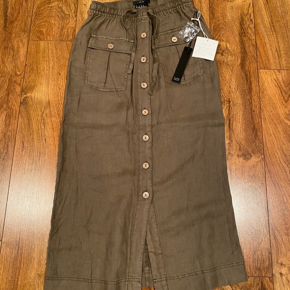 NWT 100% Linen Skirt!!!
